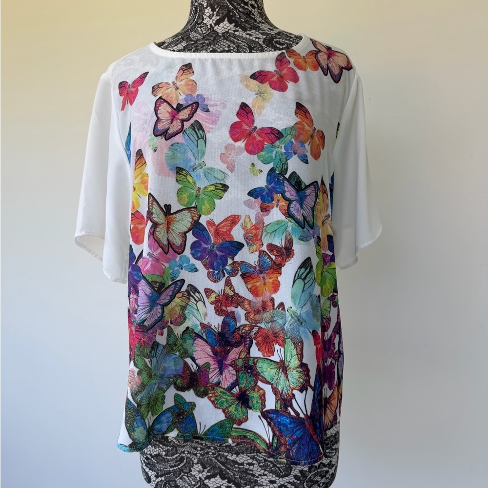 Butterfly Print Women’s White Top by Bobeau size XL